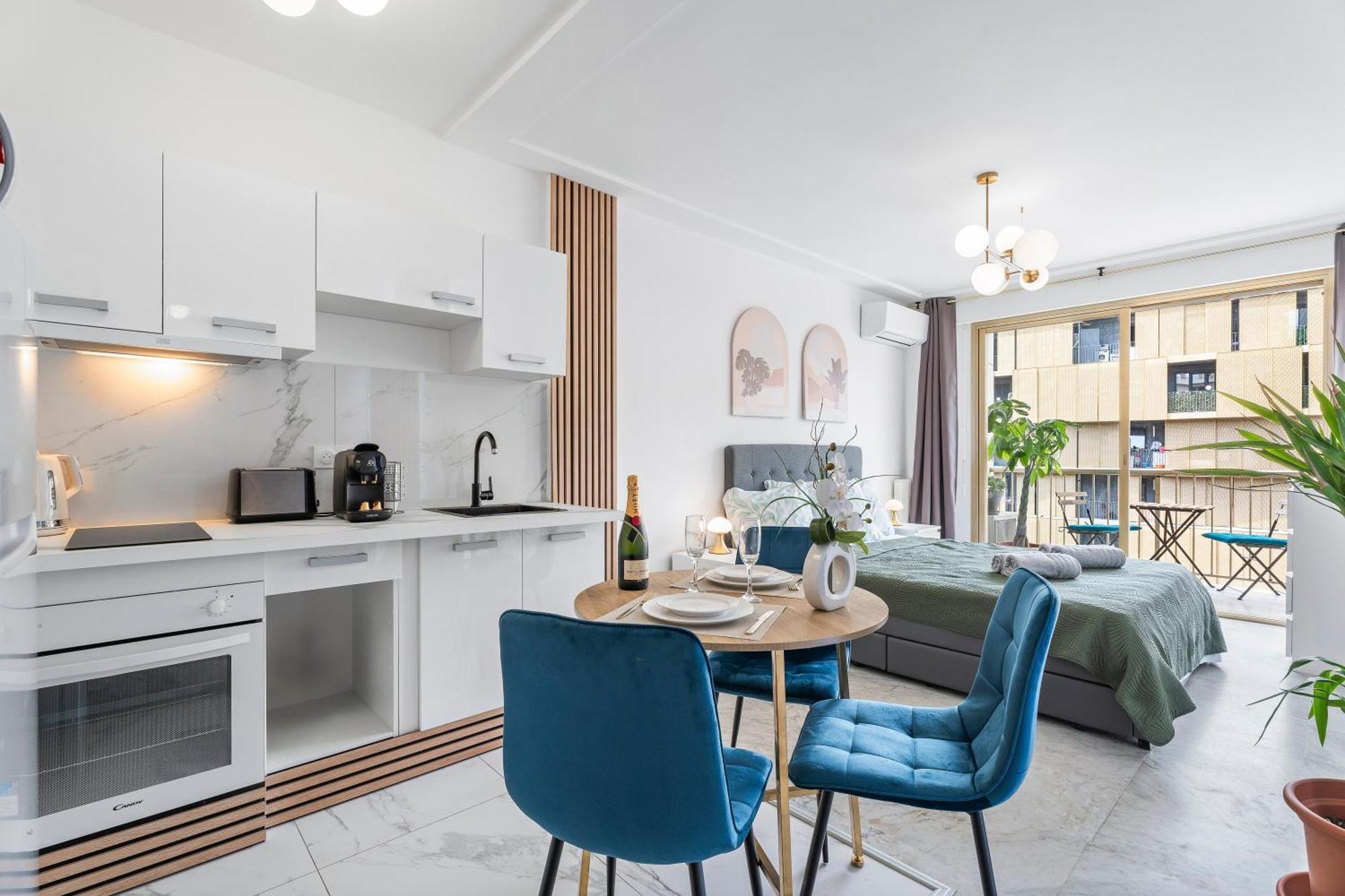 Elegant Studio Avec Terrasse Proche Mer Tramway นีซ ภายนอก รูปภาพ