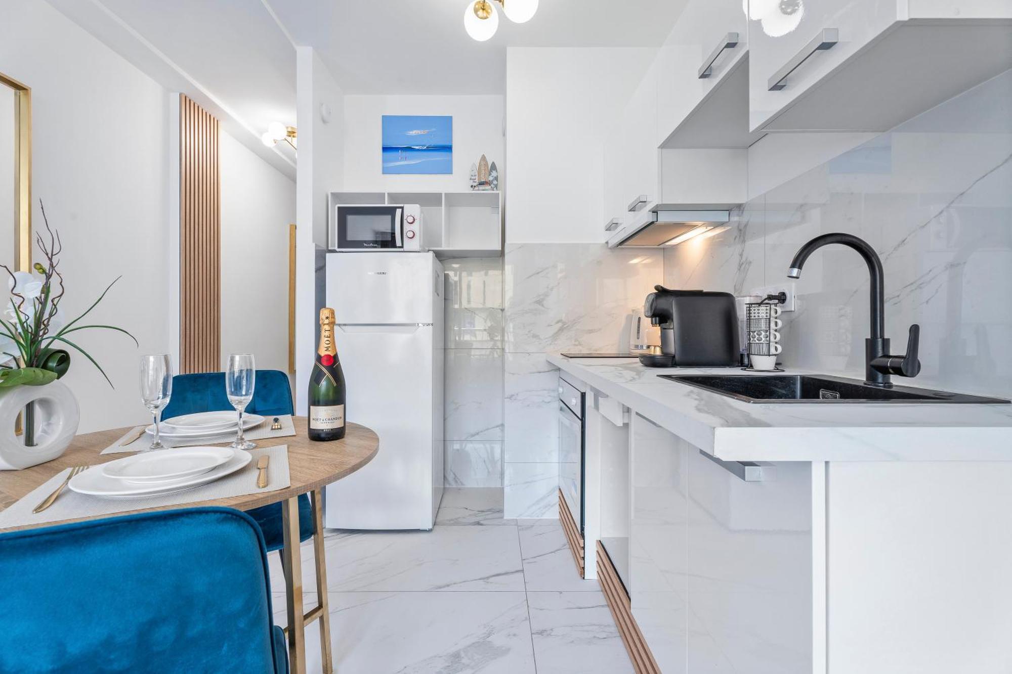 Elegant Studio Avec Terrasse Proche Mer Tramway นีซ ภายนอก รูปภาพ