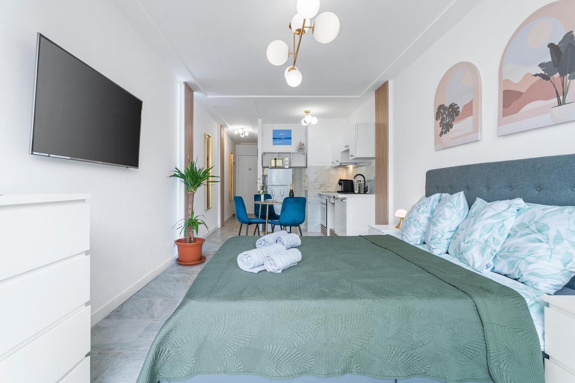Elegant Studio Avec Terrasse Proche Mer Tramway นีซ ภายนอก รูปภาพ